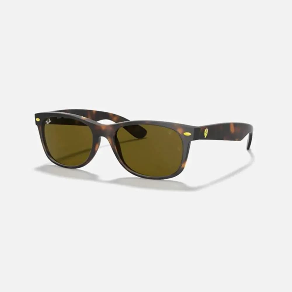 Scuderia Ferrari New Wayfarer 2132