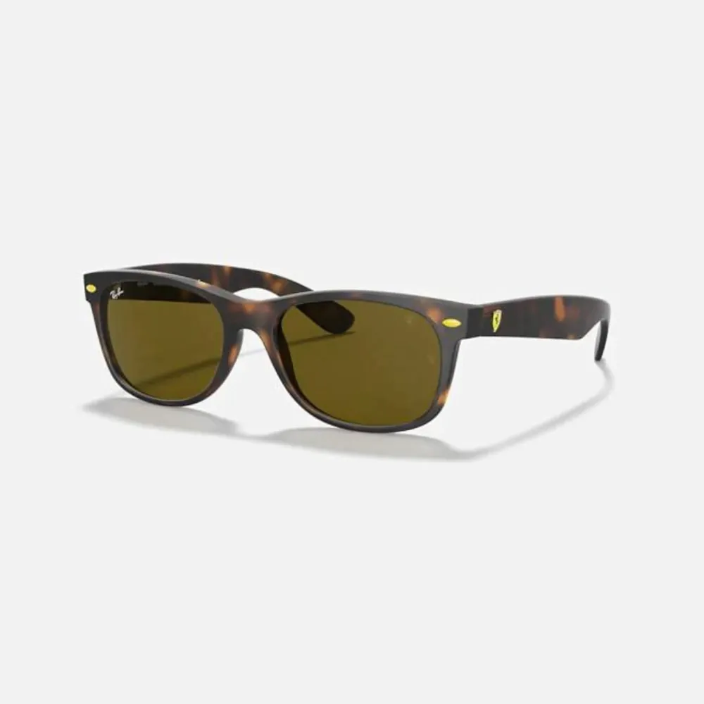 Scuderia Ferrari New Wayfarer 2132